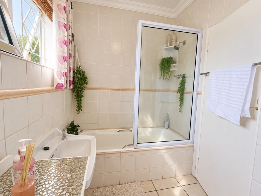 5 Bedroom Property for Sale in Universitas Free State